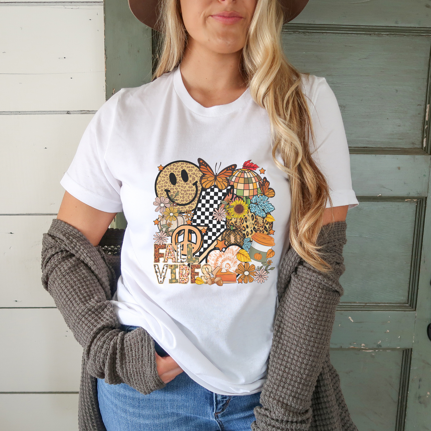 Retro Checkered Fall Vibes Fall Graphic T-Shirt